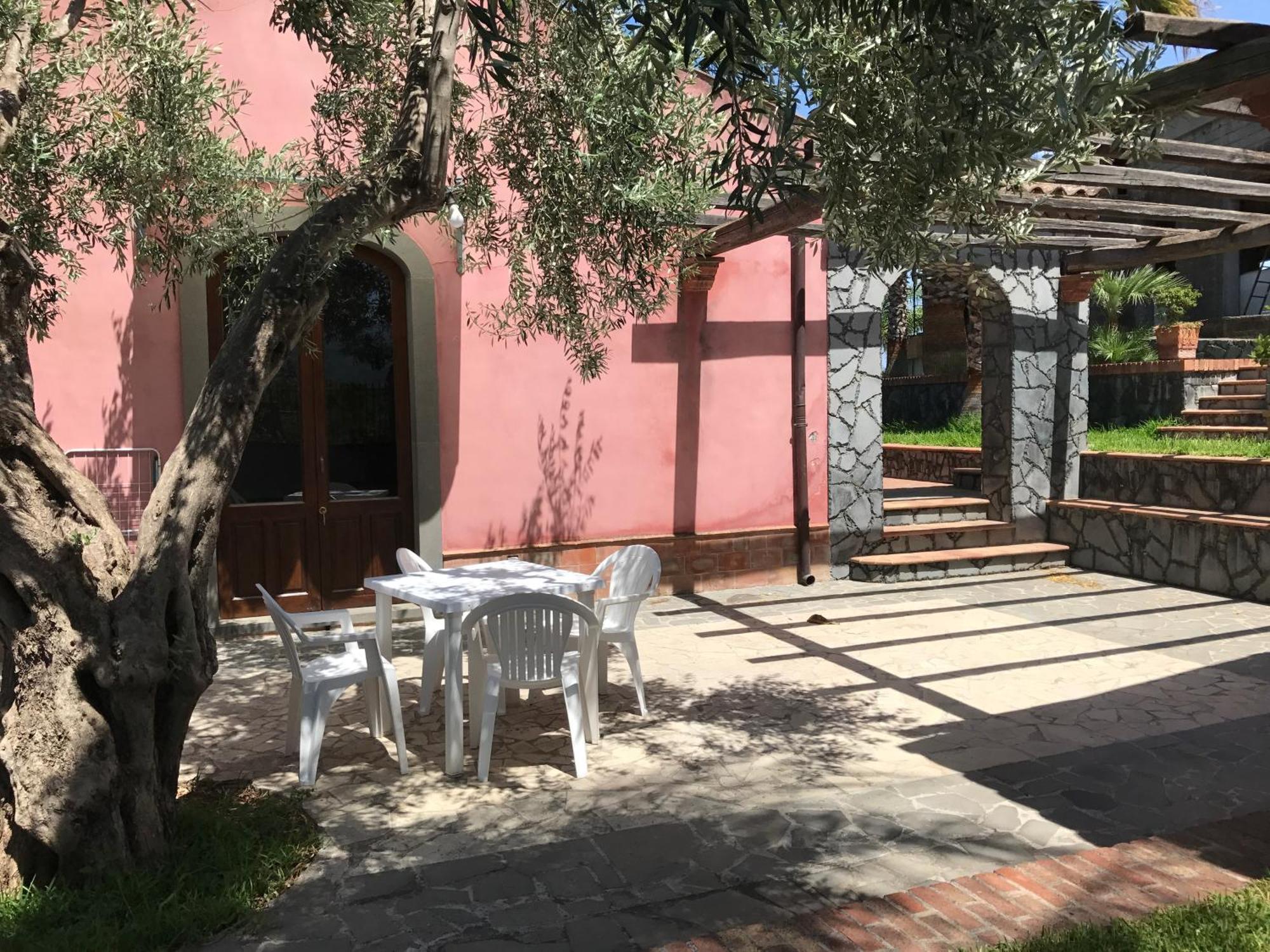 Villa Del Nespolo Fiumefreddo di Sicilia Eksteriør bilde