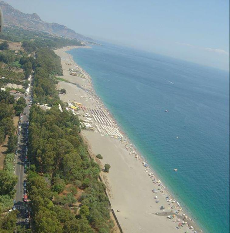 Villa Del Nespolo Fiumefreddo di Sicilia Eksteriør bilde