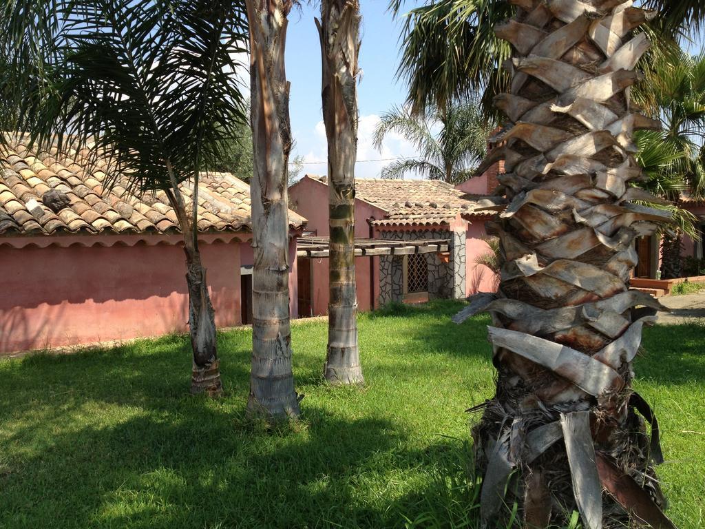 Villa Del Nespolo Fiumefreddo di Sicilia Eksteriør bilde