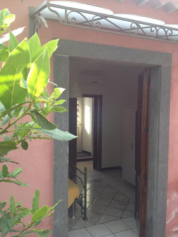 Villa Del Nespolo Fiumefreddo di Sicilia Eksteriør bilde