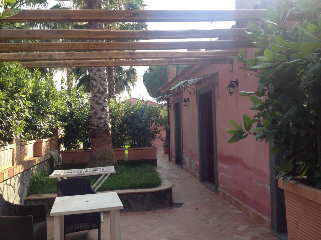 Villa Del Nespolo Fiumefreddo di Sicilia Eksteriør bilde