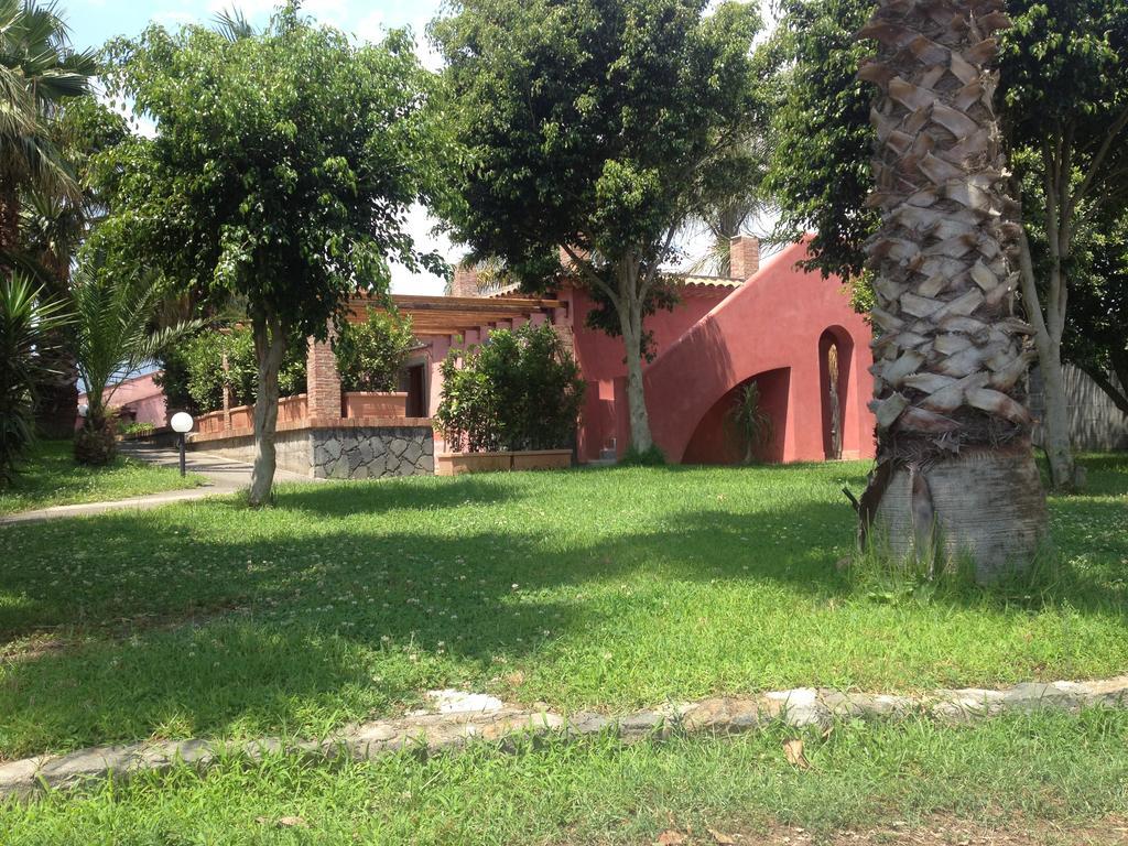Villa Del Nespolo Fiumefreddo di Sicilia Eksteriør bilde
